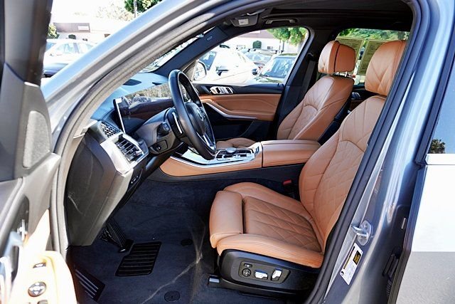 Used 2026 Gray BMW sDrive40i image 14