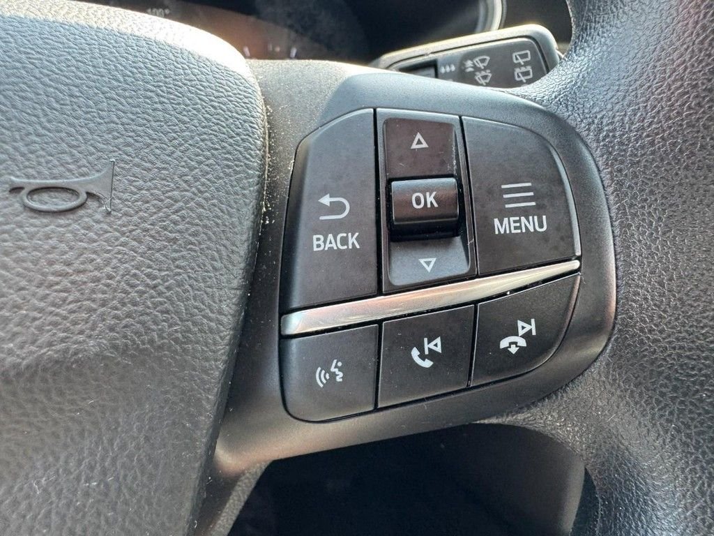 Used 2020 Gray Ford SE image 17