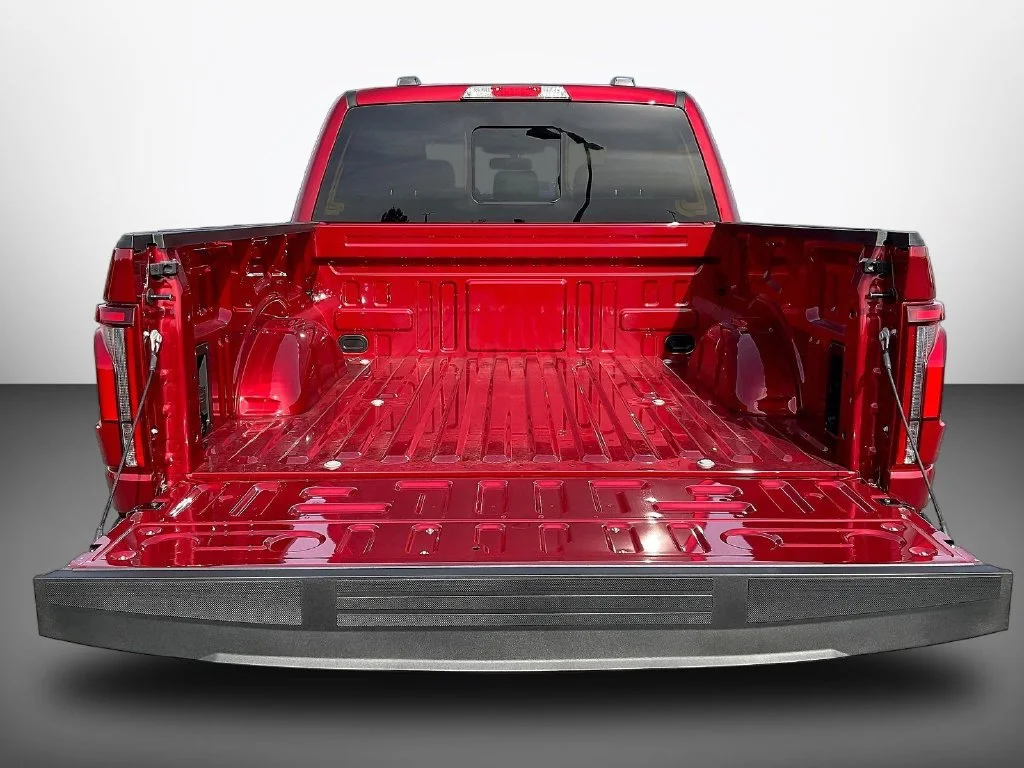New 2026 Ruby Red Metallic Tinted Clearcoat Ford Lariat® image 17