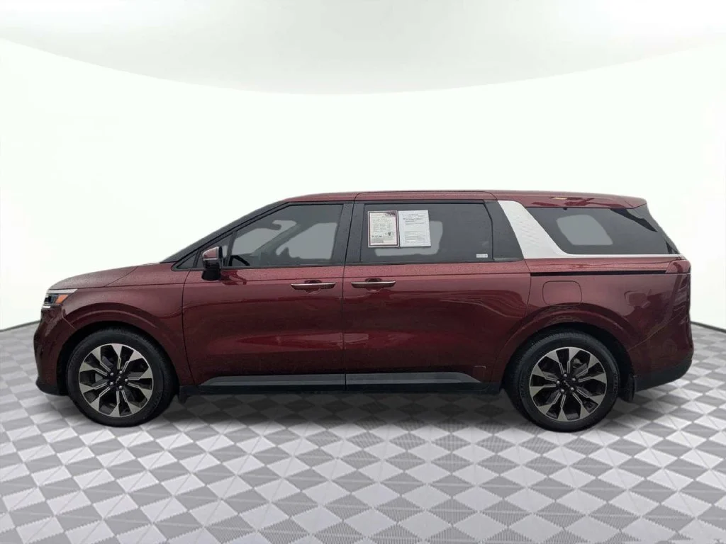 Used 2024 Red Kia EX image 6