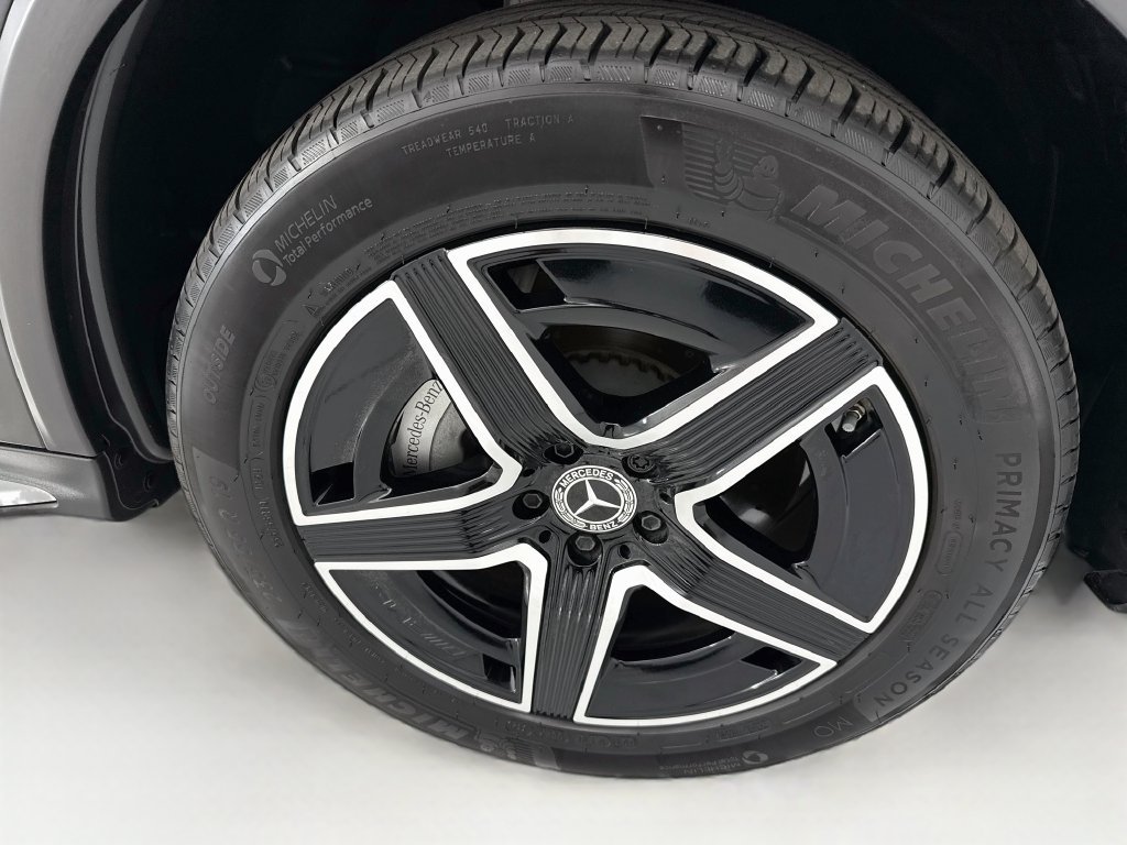Certified Used 2026 Grey Mercedes-Benz GLC 300 image 31