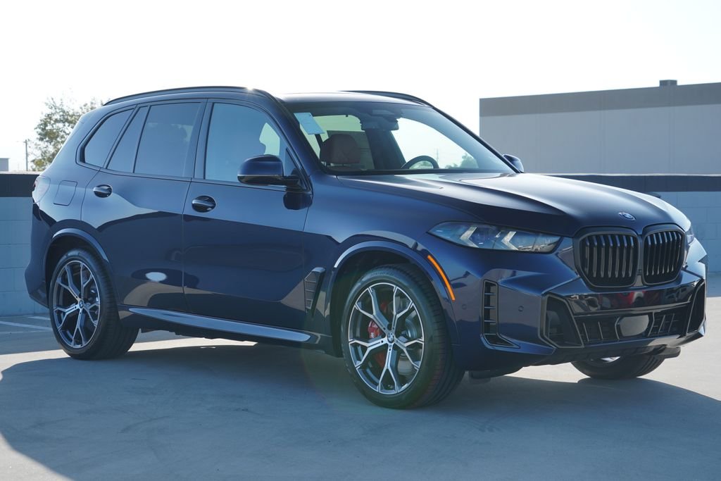 New 2026 Tanzanite Blue II Metallic BMW xDrive50e image 3