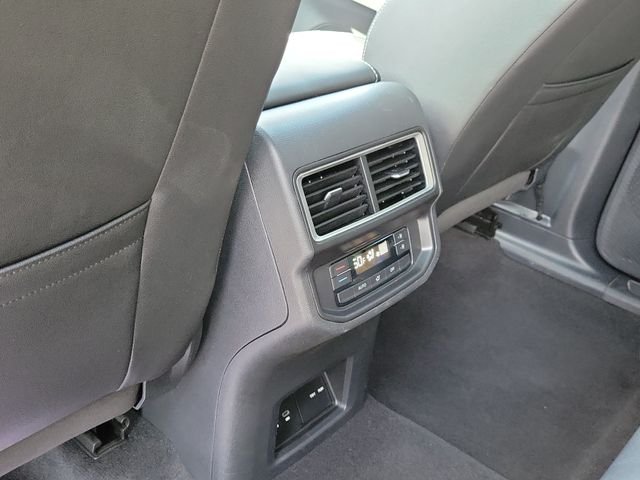 Used 2025 Gray Volkswagen 2.0T SE w/Technology image 21