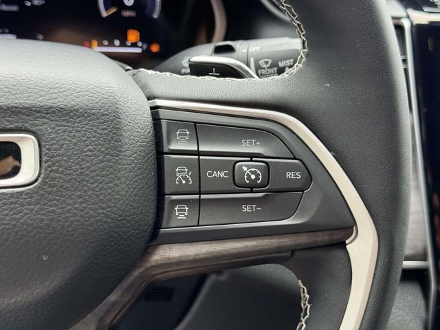 Used 2023 Gray Jeep Limited image 23