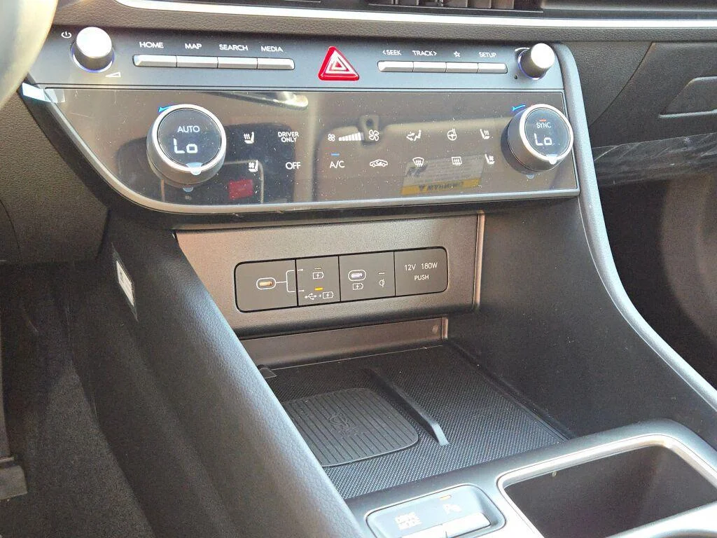 2025 Hyundai Sonata Hybrid Limited - Photo 27
