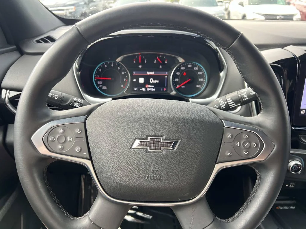 Used 2024 Mosaic Black Metallic Chevrolet RS image 19