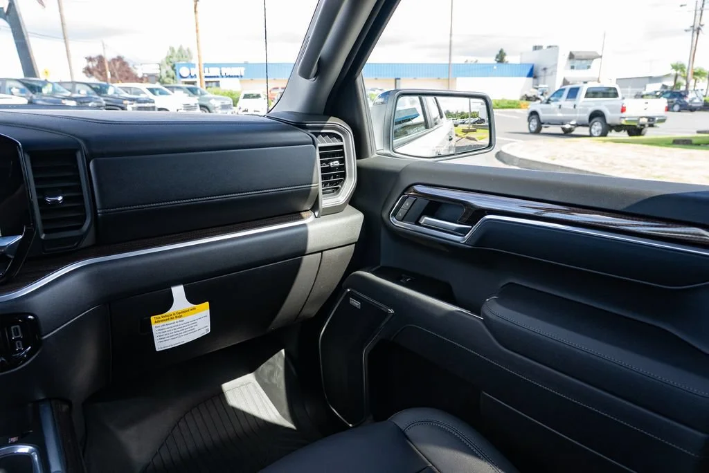 New 2026 Summit White Chevrolet LT Trail Boss image 11
