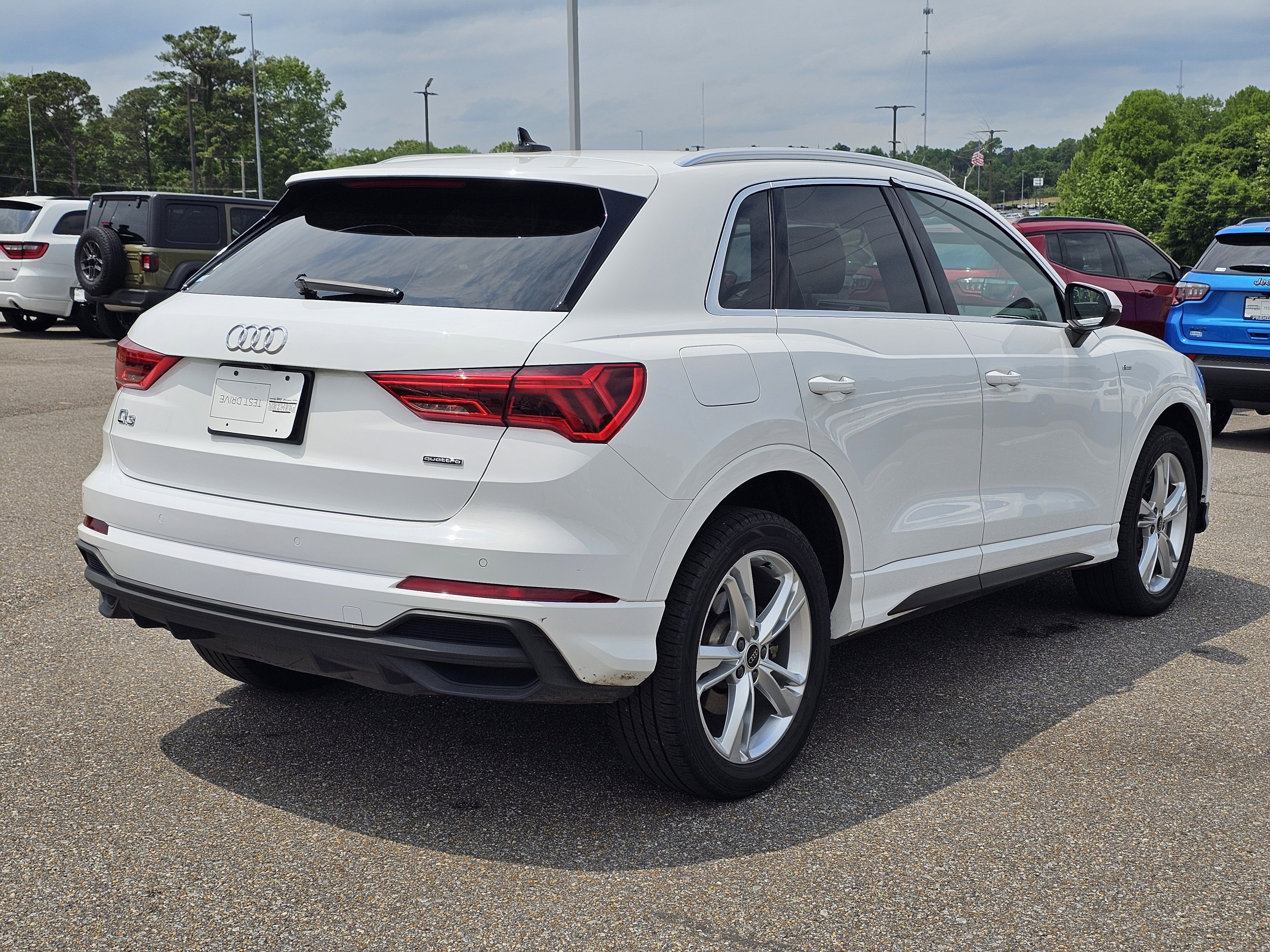 2024 Audi Q3 S Line Premium Plus - Photo 8
