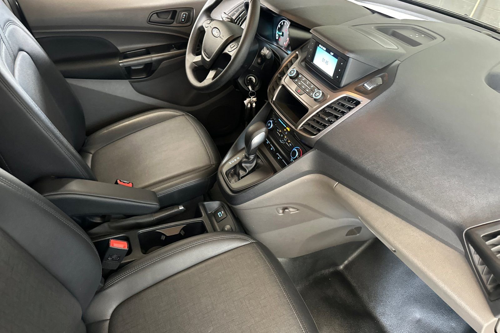 Used 2023 Silver Ford XL image 16
