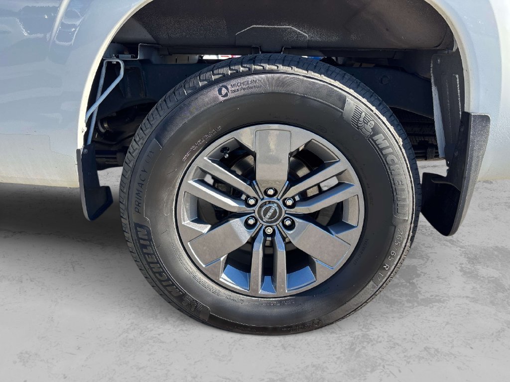 Used 2025 White Nissan SV image 30