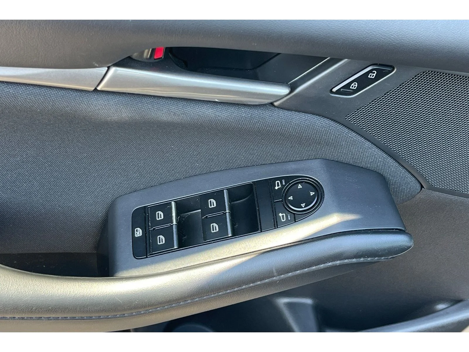 Used 2022 Jet Black Mica Mazda 2.0 image 13