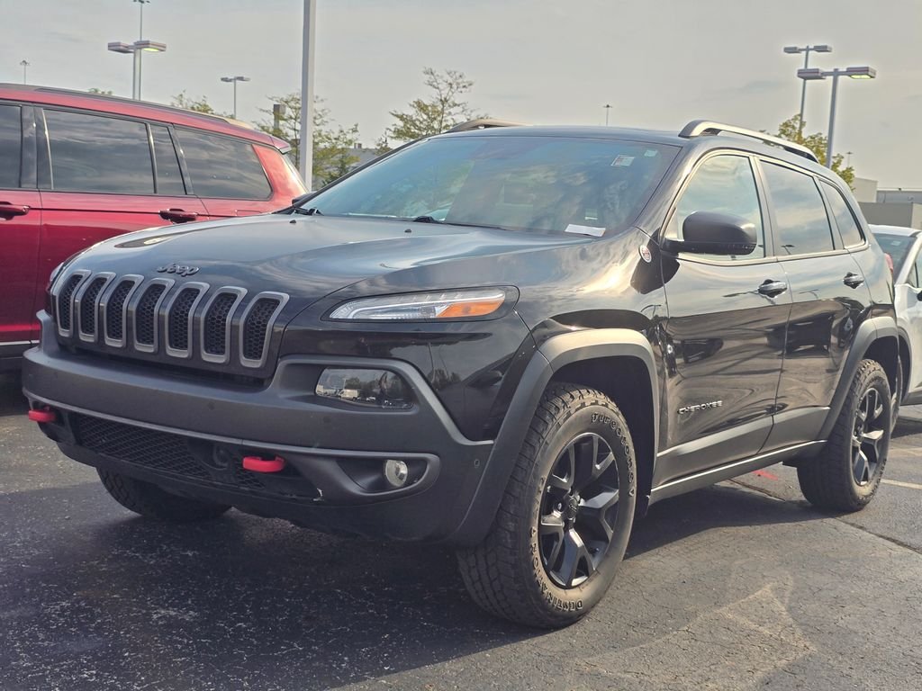 Used 2016 Black Jeep Trailhawk image 3