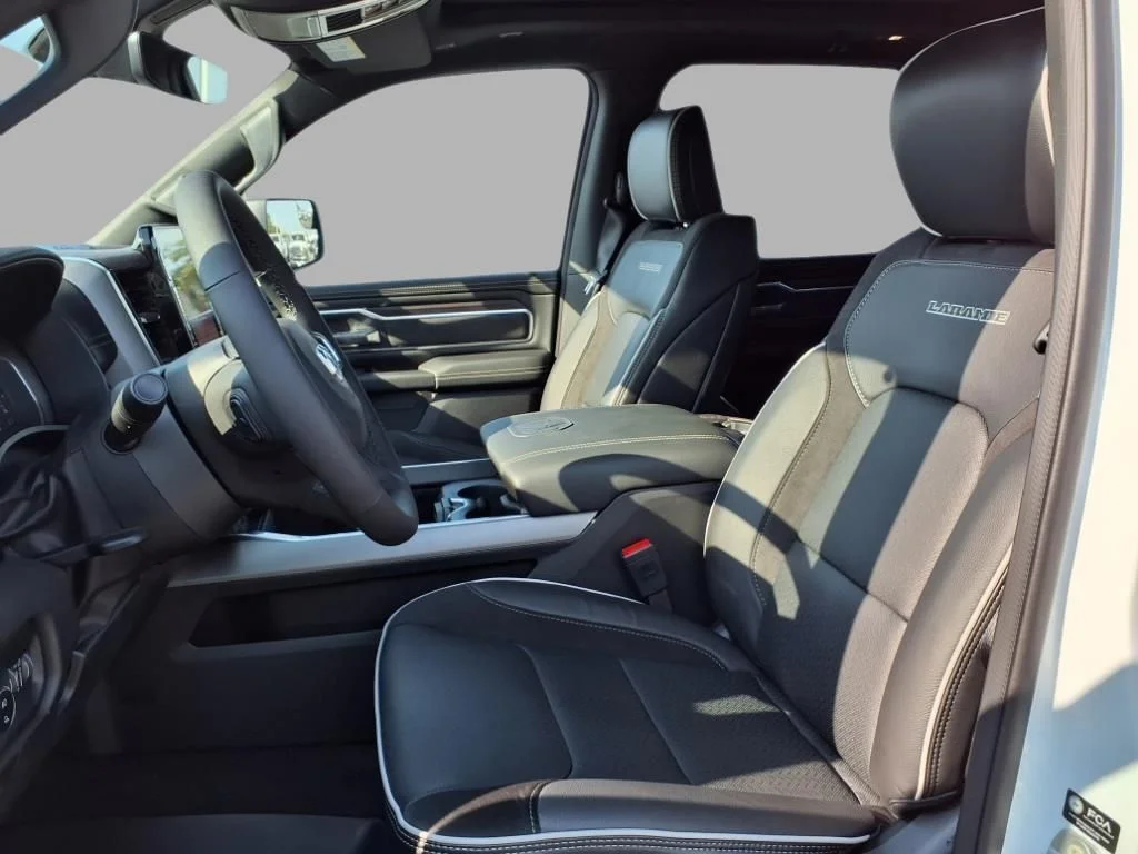 2026 RAM 1500 Laramie - Photo 19