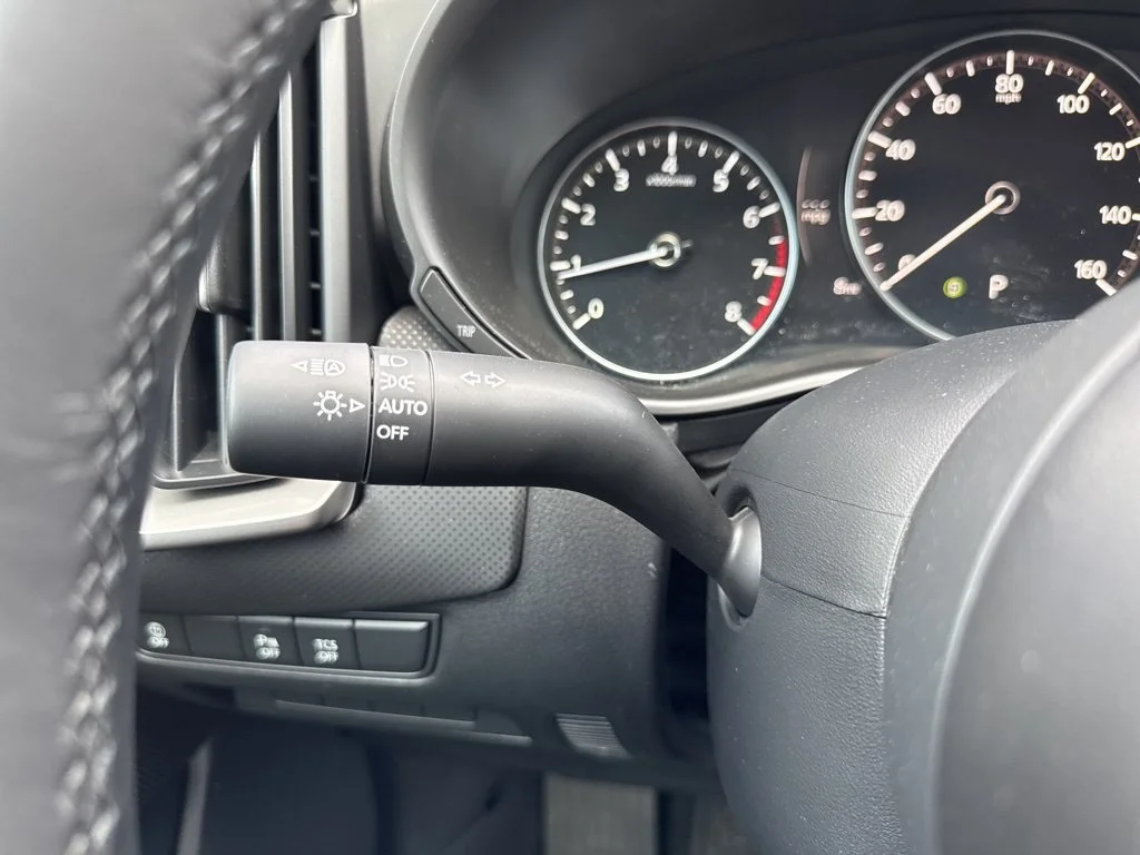 New 2026 Wind Chill Pearl Mazda 2.5 S Preferred AWD image 37