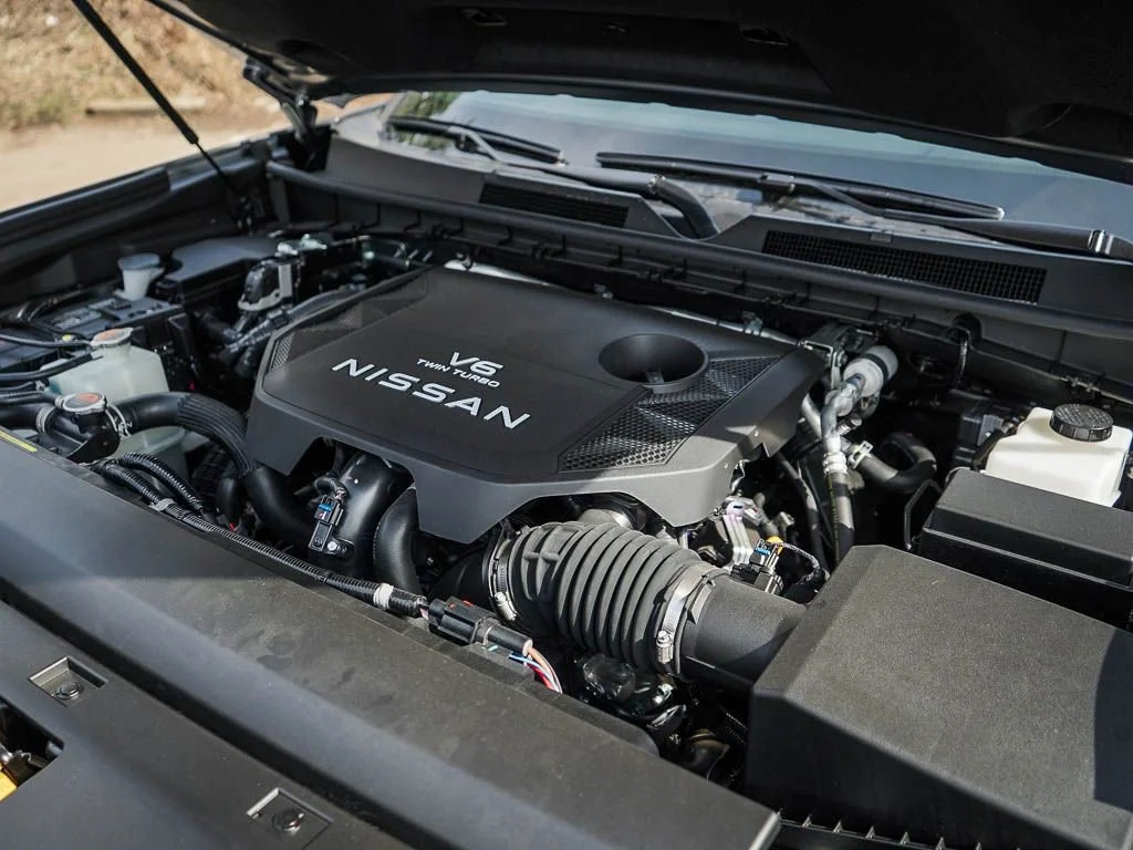 New 2026 Gun Metallic/Super Black Nissan PRO-4X image 7