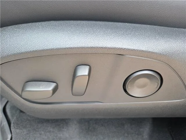New 2026 Summit White GMC Elevation image 13