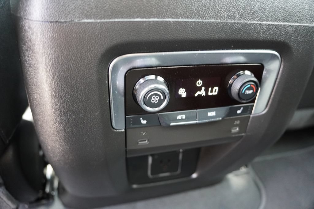 2026 Chevrolet Suburban High Country - Photo 21