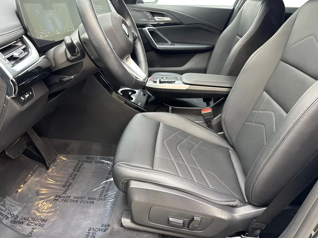 Used 2026 Black BMW xDrive28i image 27