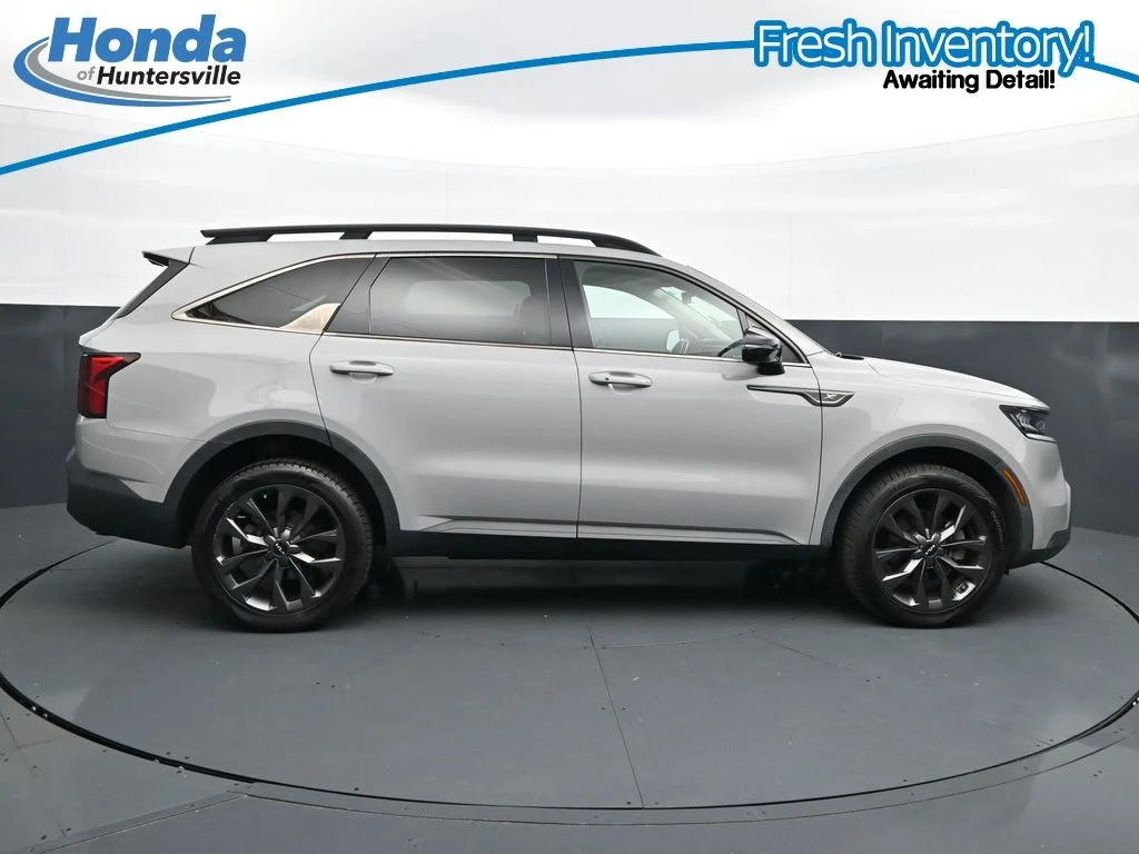 Used 2022 Gray Kia X-Line EX image 11
