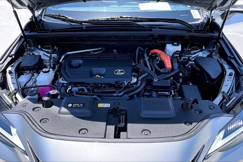Used 2022 Atomic Silver Lexus 350h Premium image 28