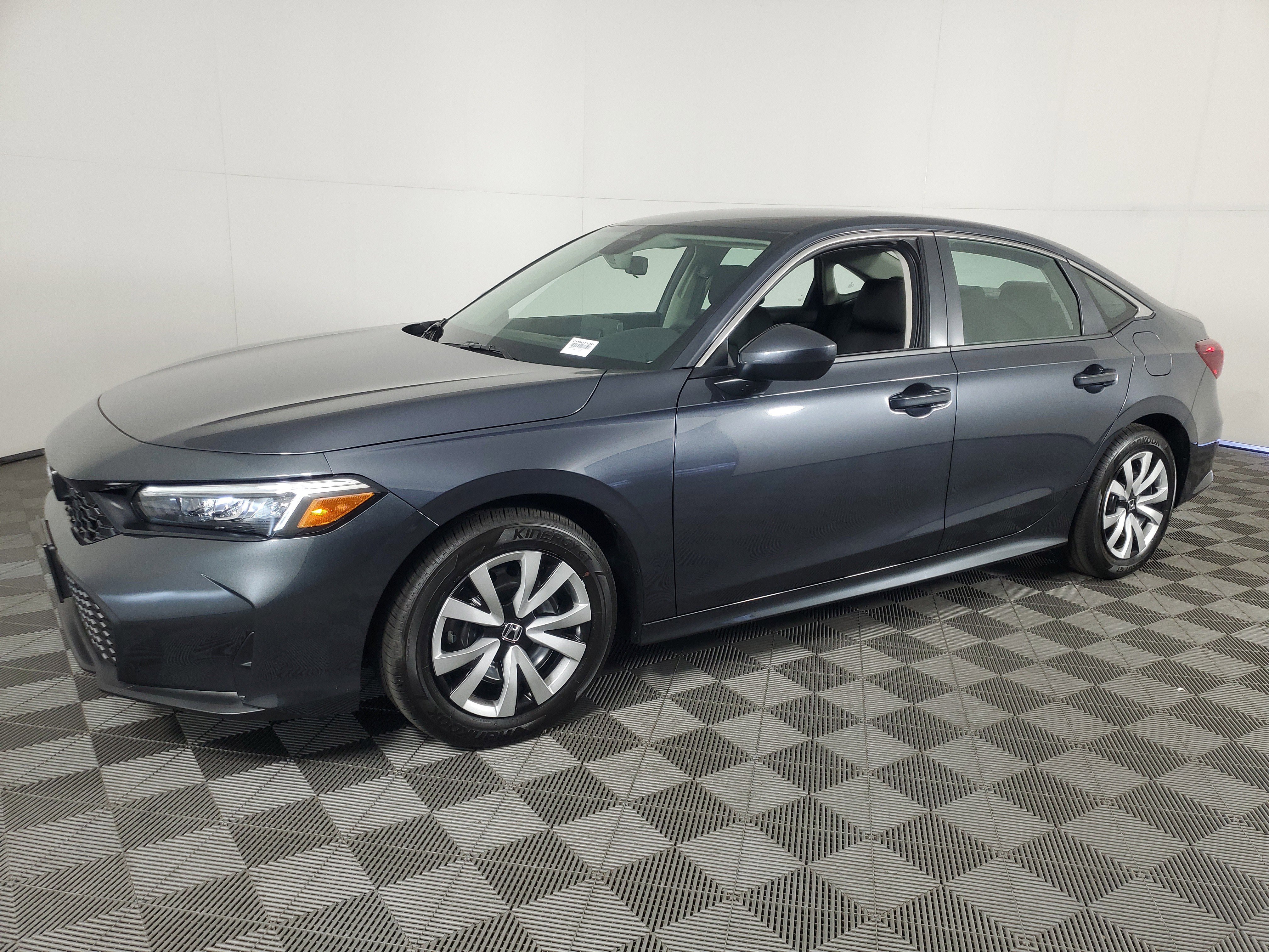 Used 2026 Meteorite Gray Metallic Honda LX image 8