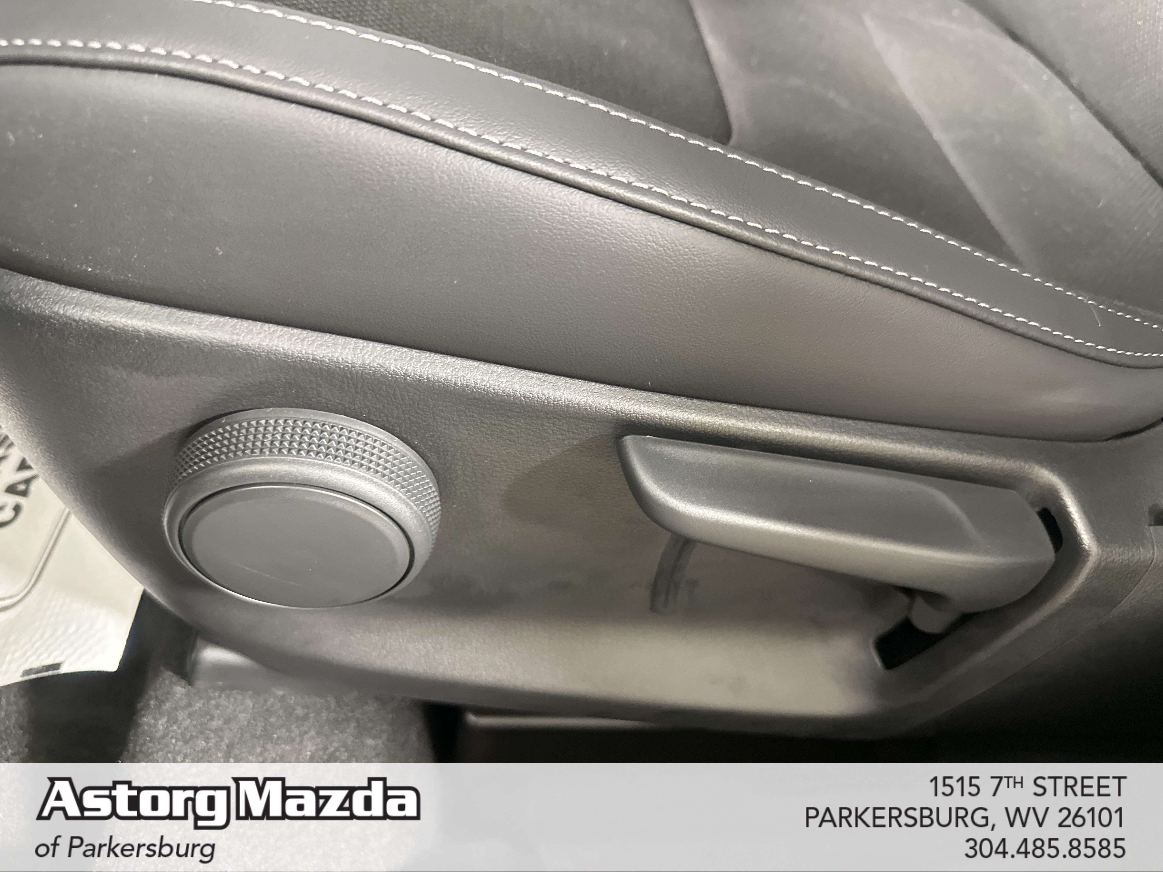 New 2026 Jet Black Mica Mazda 2.5 S Select image 10