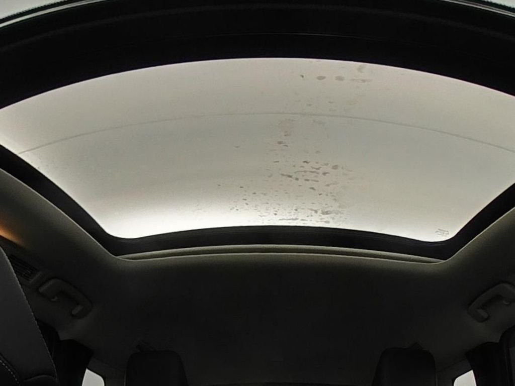New 2027 GRAPHITE SHADOW INFINITI Luxe AWD image 28