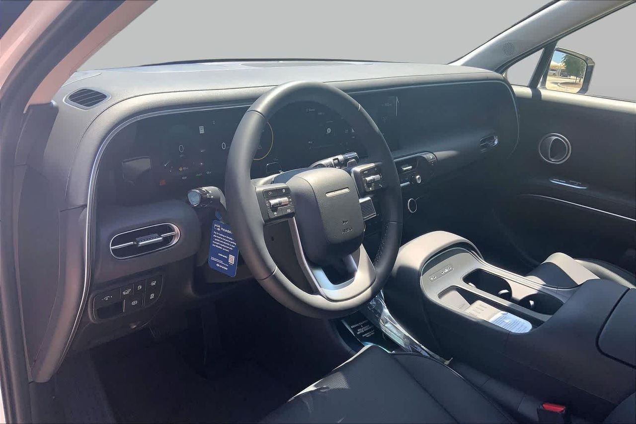 New 2026 Creamy White Pearl Hyundai SEL 8P image 9