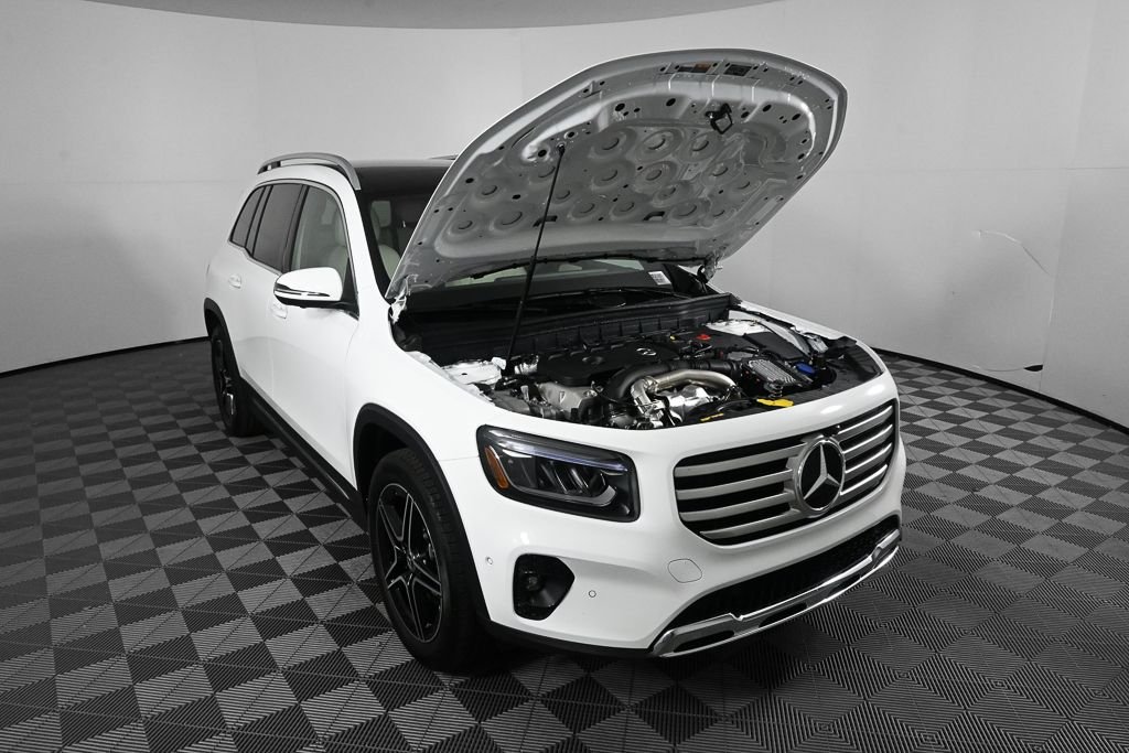 Used 2026 White Mercedes-Benz GLB 250 image 34