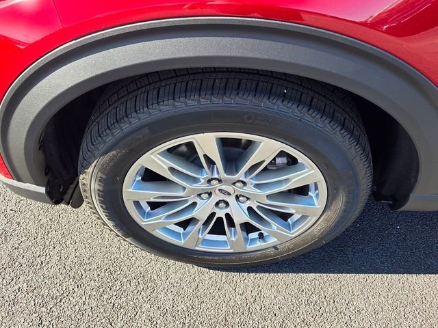 New 2026 Rapid Red Metallic Tinted Clearcoat Ford Platinum image 18