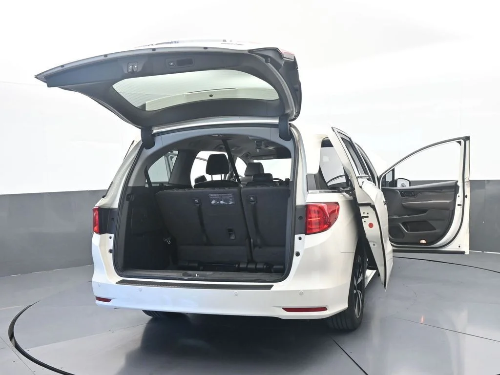 Used 2019 White Honda Elite image 84