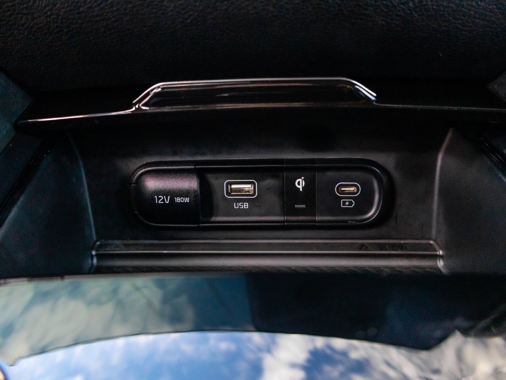 Used 2025 Blue Kia SX-Prestige image 34