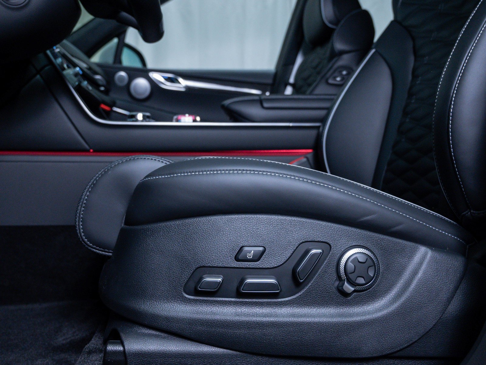 2026 GENESIS GV80 Coupe E-SC - Photo 17