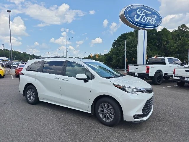 Used 2026 Pearl Toyota XLE image 1