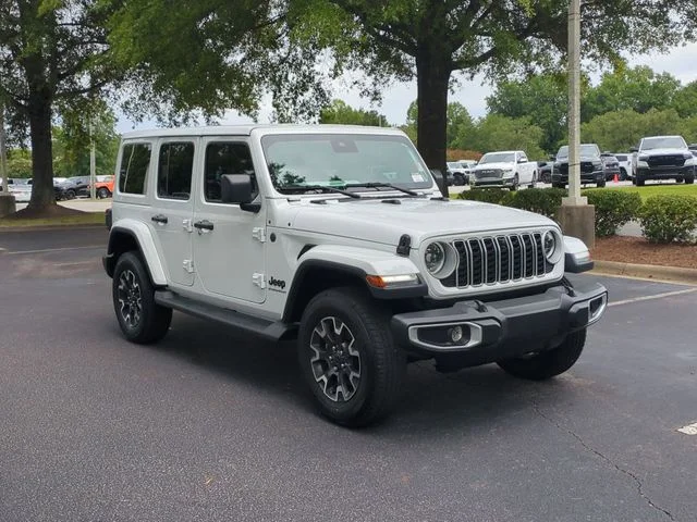 New 2025 Bright White Clear-Coat Exterior Paint Jeep Sahara image 7