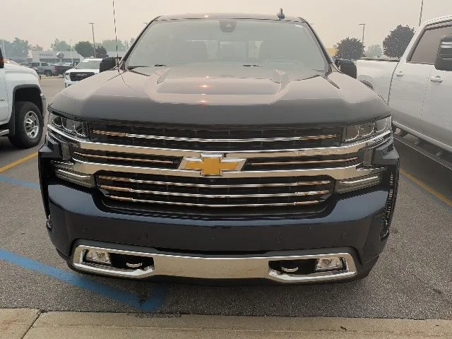 Used 2019 Blue Chevrolet High Country image 2