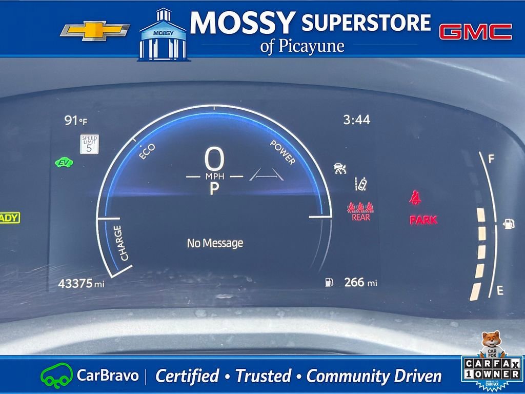 2025 Toyota Camry LE - Photo 17