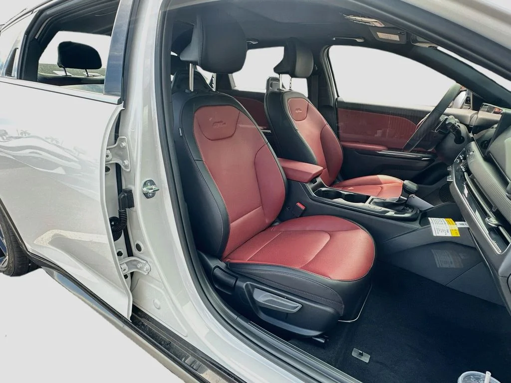 New 2026 Snow White Pearl Kia GT-Line image 29