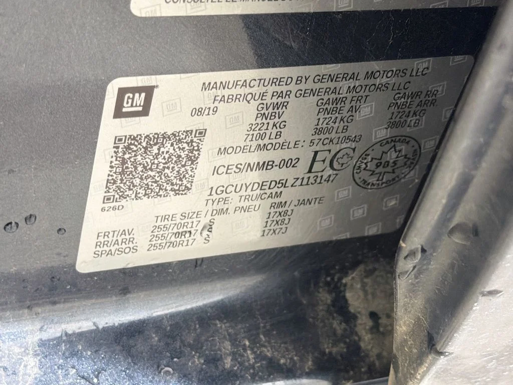 Used 2020 Gray Chevrolet LT image 28