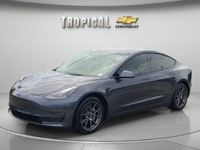 Used 2022 Gray Tesla Long Range image 1