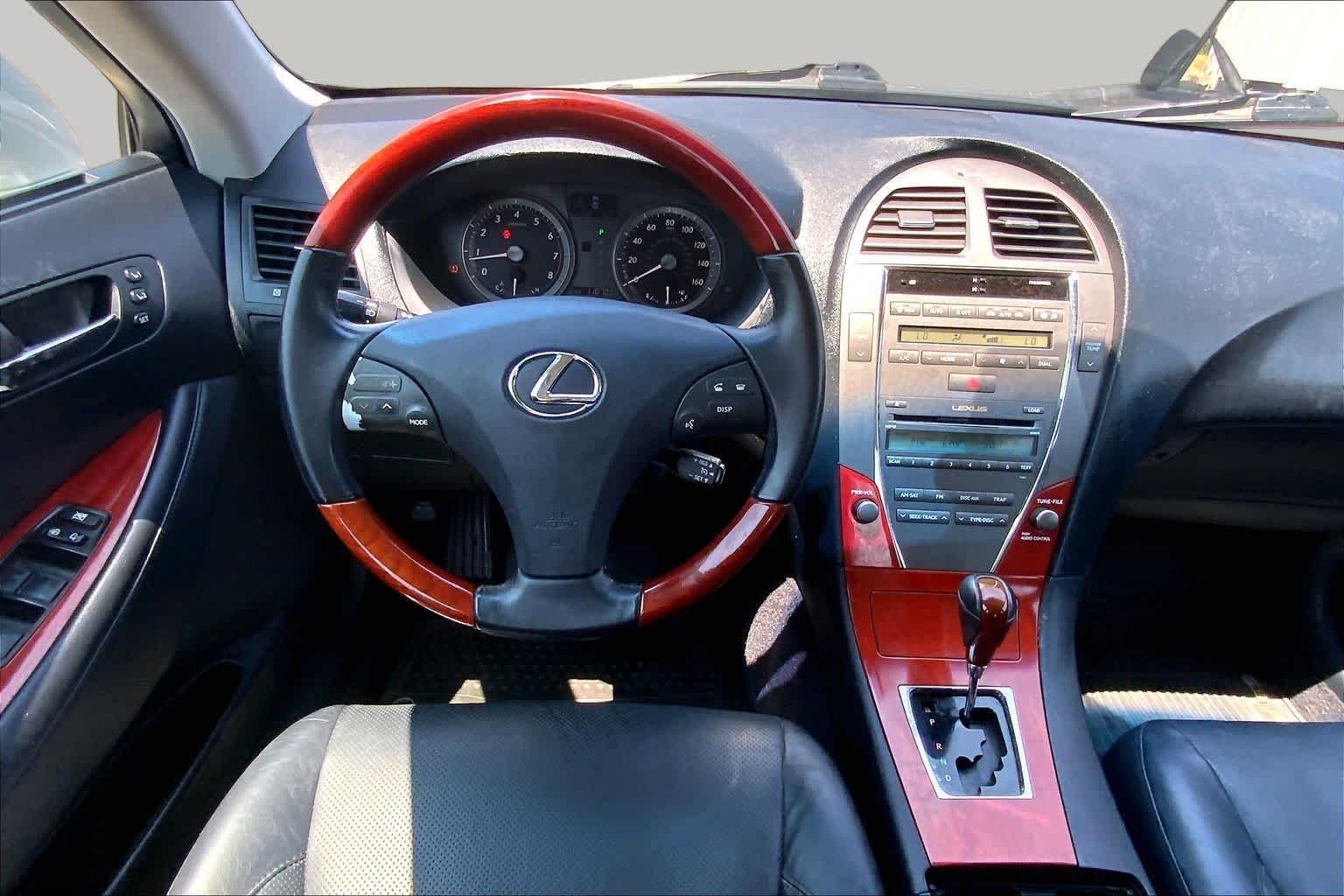 Used 2007 Tungsten Metallic Lexus  image 5