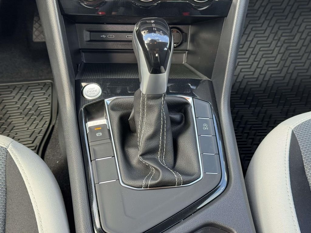 New 2026 White Volkswagen 1.5T S image 21