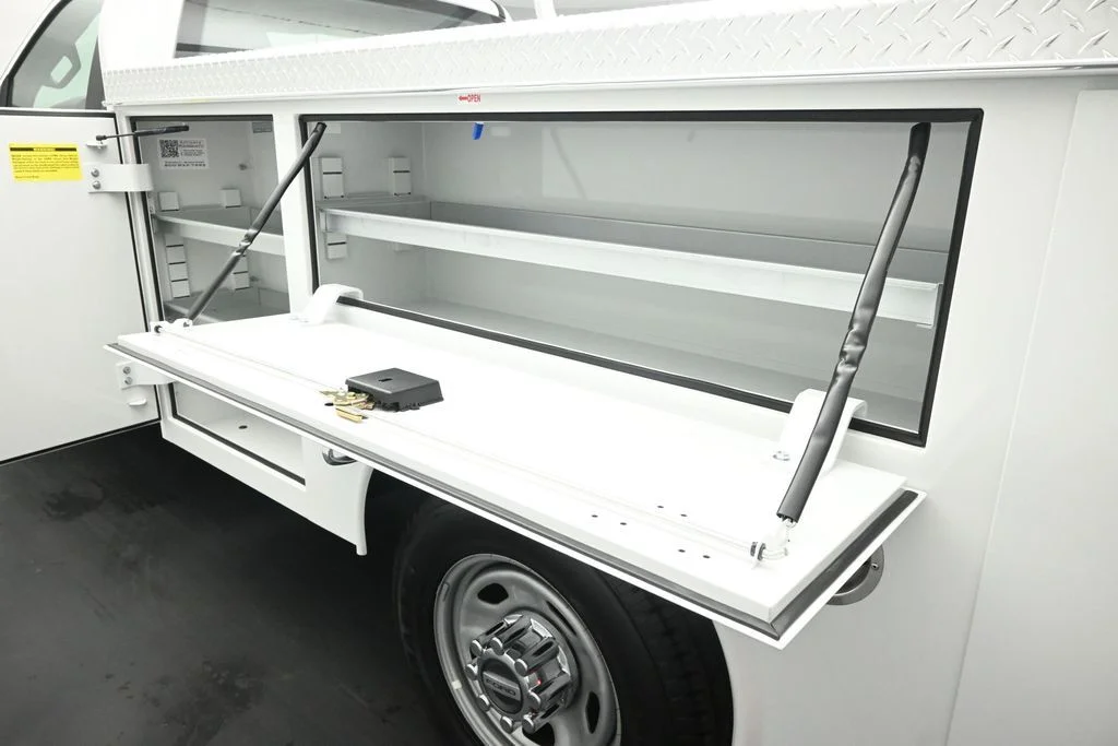 New 2026 Oxford White Ford XL image 17