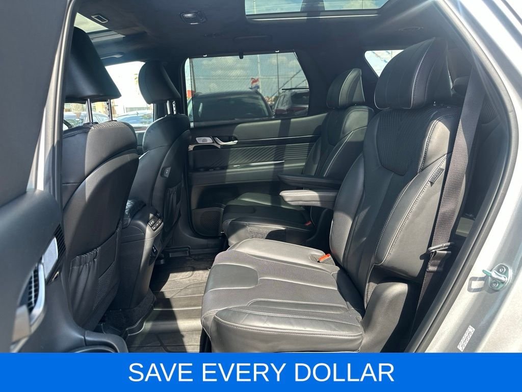 Used 2023 Silver Hyundai Calligraphy image 16
