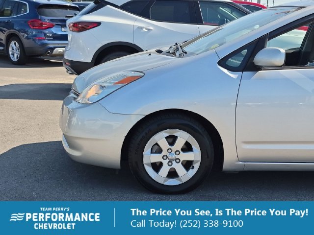 Used 2005 Silver Toyota Base image 9
