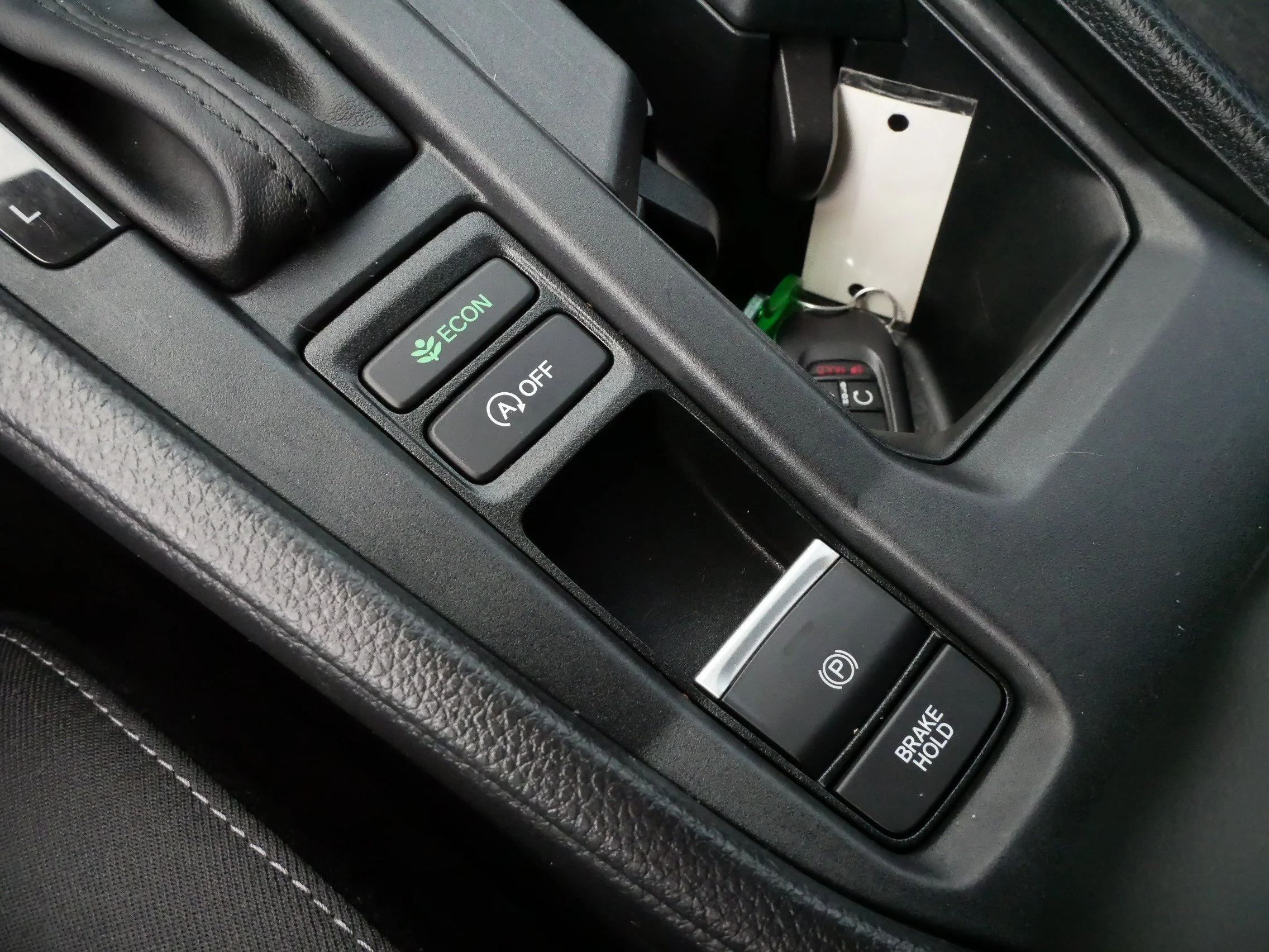 2025 Honda Accord SE - Photo 60