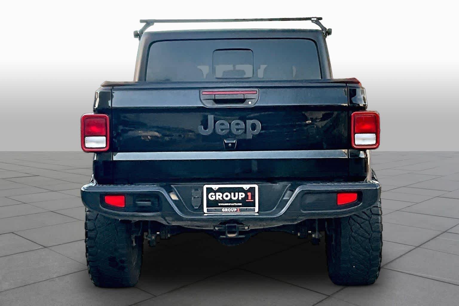 Used 2020 Black Clearcoat Jeep Sport S image 5