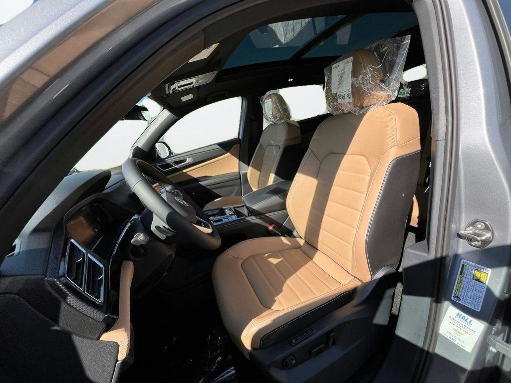 New 2026 Silver Volkswagen SEL R-Line Black image 10