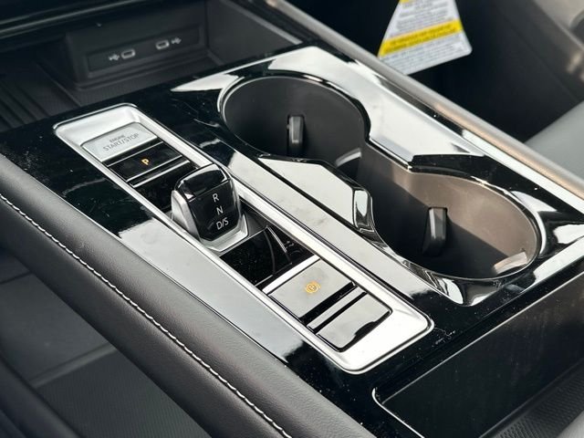 New 2026 Pure Gray Volkswagen 2.0T SEL R-Line Black image 33
