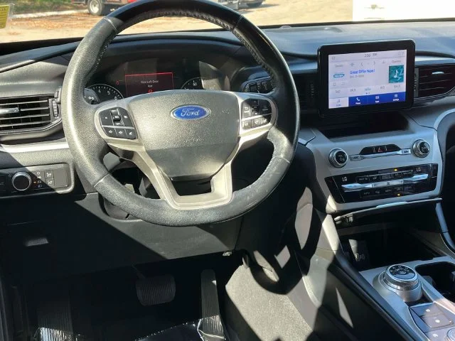 Used 2021 Blue Metallic Ford XLT image 14